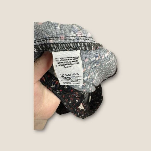 Free People We The Free Black Corduroy Joanie Printed Mini Skirt Size 29 - Picture 7 of 7